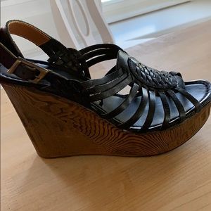 NWOT super cute wedge heels!